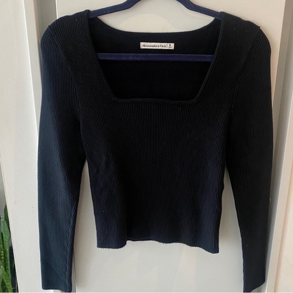 Abercrombie & Fitch | Long-Sleeve Ottoman Squareneck Top | Black | Size M - Picture 7 of 8